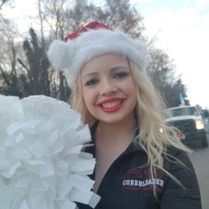 Meet your Posher, Saige